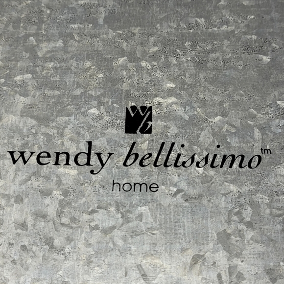 DECORATIVE METAL SIGN "LET'S STAY HOME" BY WENDY BELLISSIMO - Picture 6 of 9